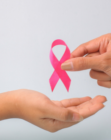 A falta de acesso a exames, como destaca Vinicius Tadeu Sattin Rodrigues, compromete o diagnóstico precoce do câncer de mama no Brasil.