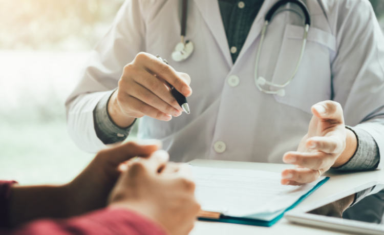 Alexandre Costa Pedrosa destaca como a clareza nas informações dos planos de saúde é fundamental para garantir segurança jurídica e decisões mais conscientes por parte do consumidor.