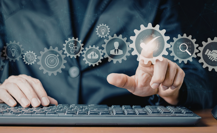 Renato de Castro Longo Furtado Vianna explica como a gestão financeira estratégica ajuda empresas a planejar caixa, precificar corretamente e crescer de forma sustentável no mercado B2G.